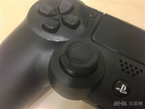 索尼PS4Dualshock 4手柄质量堪忧3(gonglue1.com)