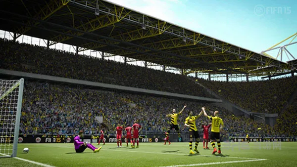 FIFA15苏牙咬人纯属谣言 制作人愤