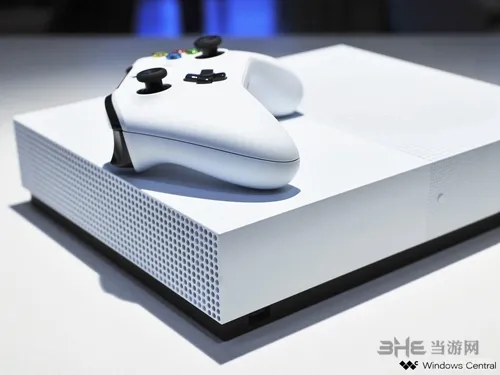 无光驱的 Xbox One S1(gonglue1.com)